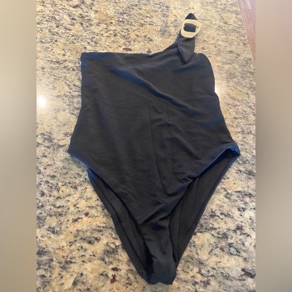 Eberjey Marion Textured One-Piece with Buckle size small - Picture 4 of 7